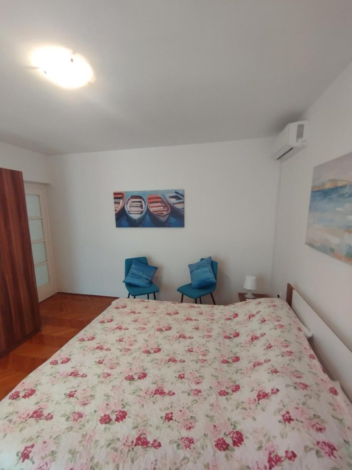 Apartman Kora Njivice Buitenkant foto